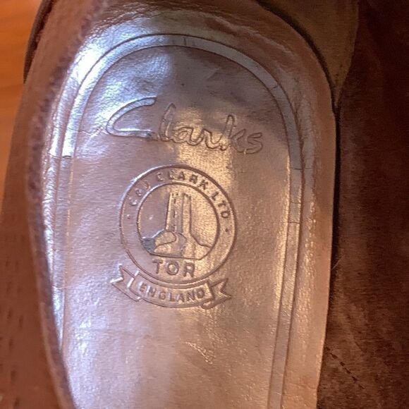 Clark’s Leather Size 8.5 tan sneakers